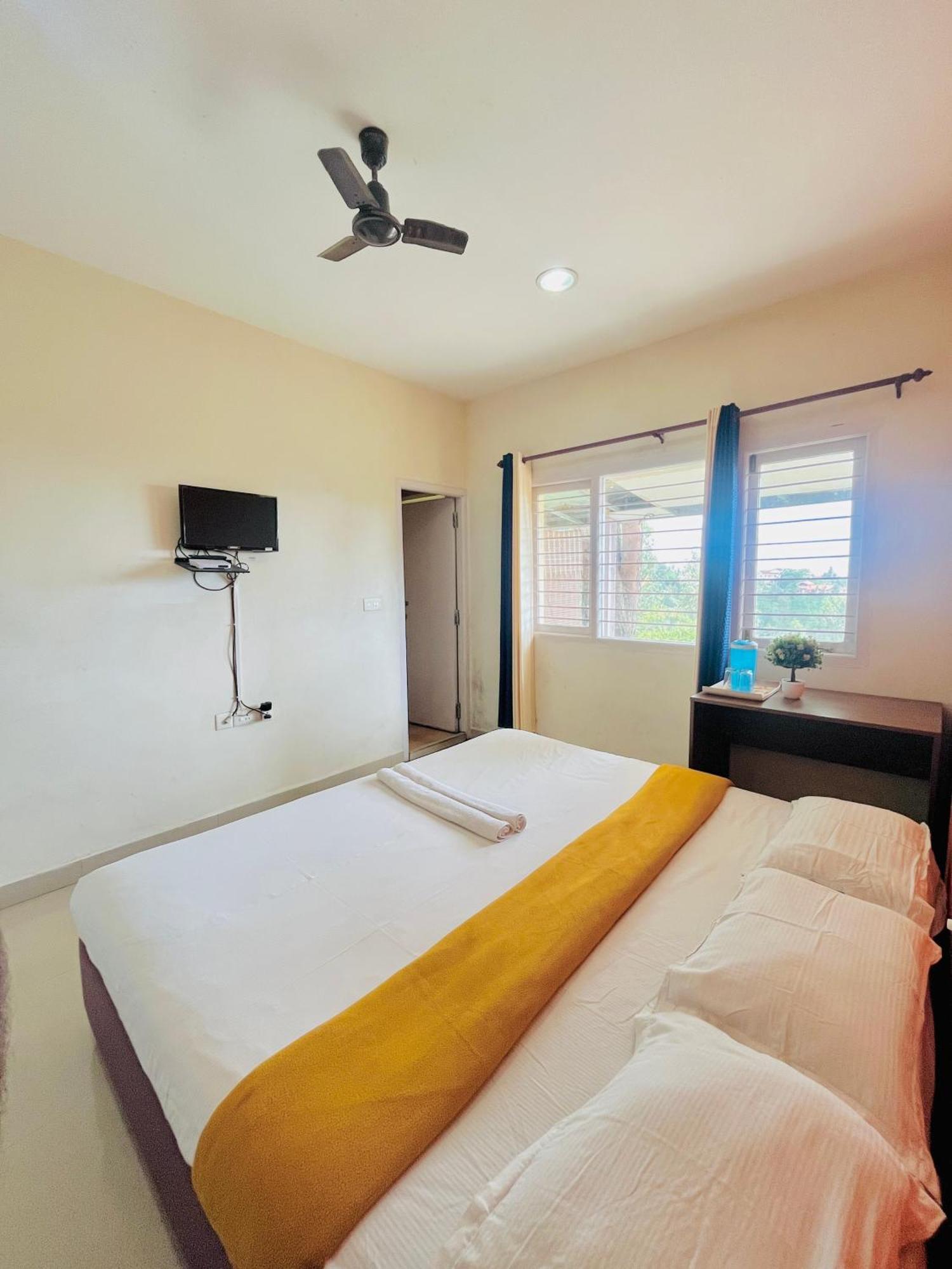 Nilgiris Inn โกตากิริ ภายนอก รูปภาพ